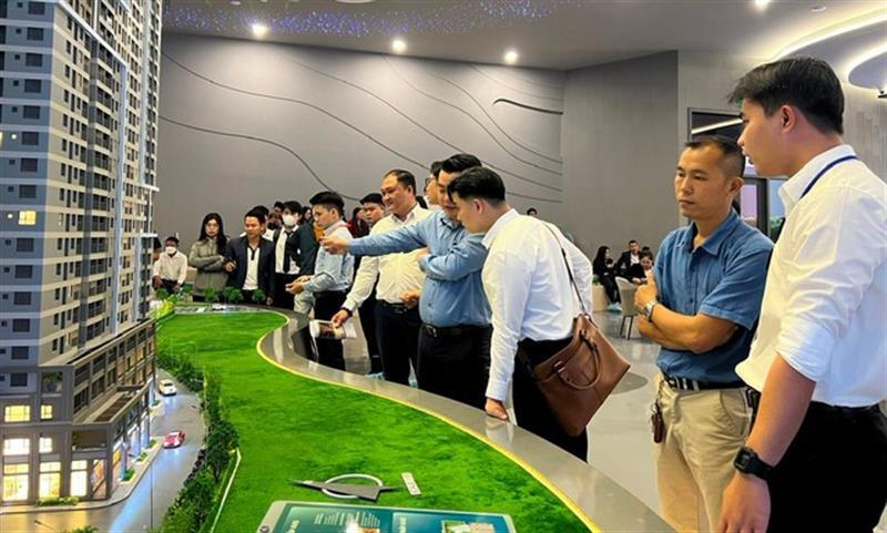 Doanh nghiệp địa ốc 