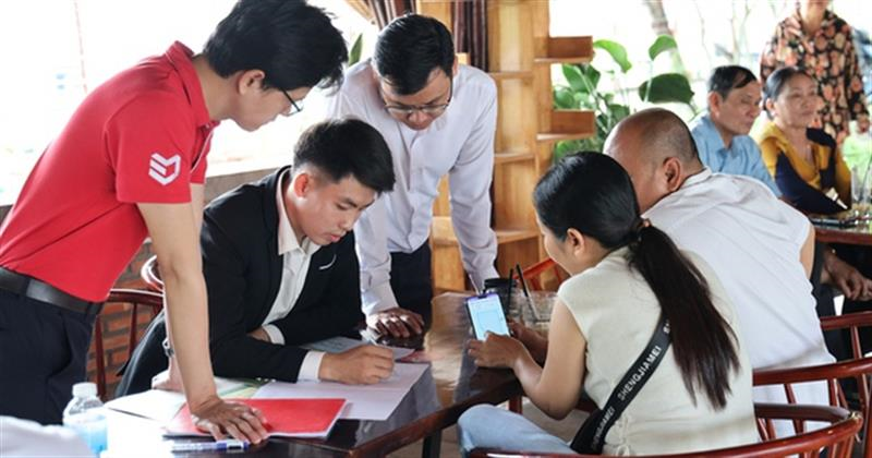 Đất nền sổ đỏ lân cận Tp.HCM được 