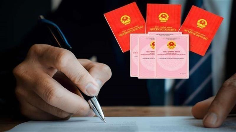 Phát hiện sổ đỏ cấp sai vị trí nhiều năm khi làm thủ tục cấp đổi, xử lý thế nào?